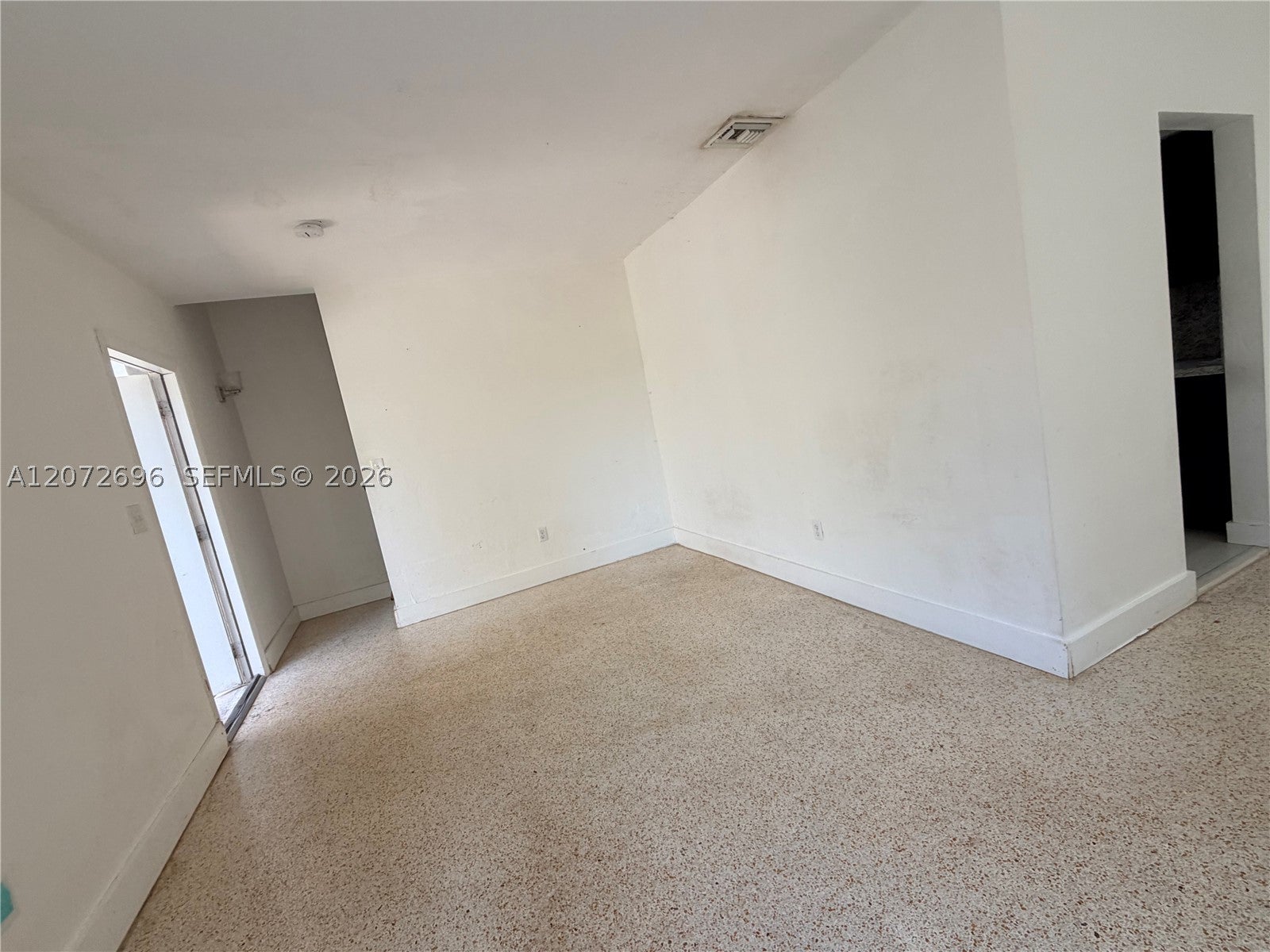 3068 Carter St 1