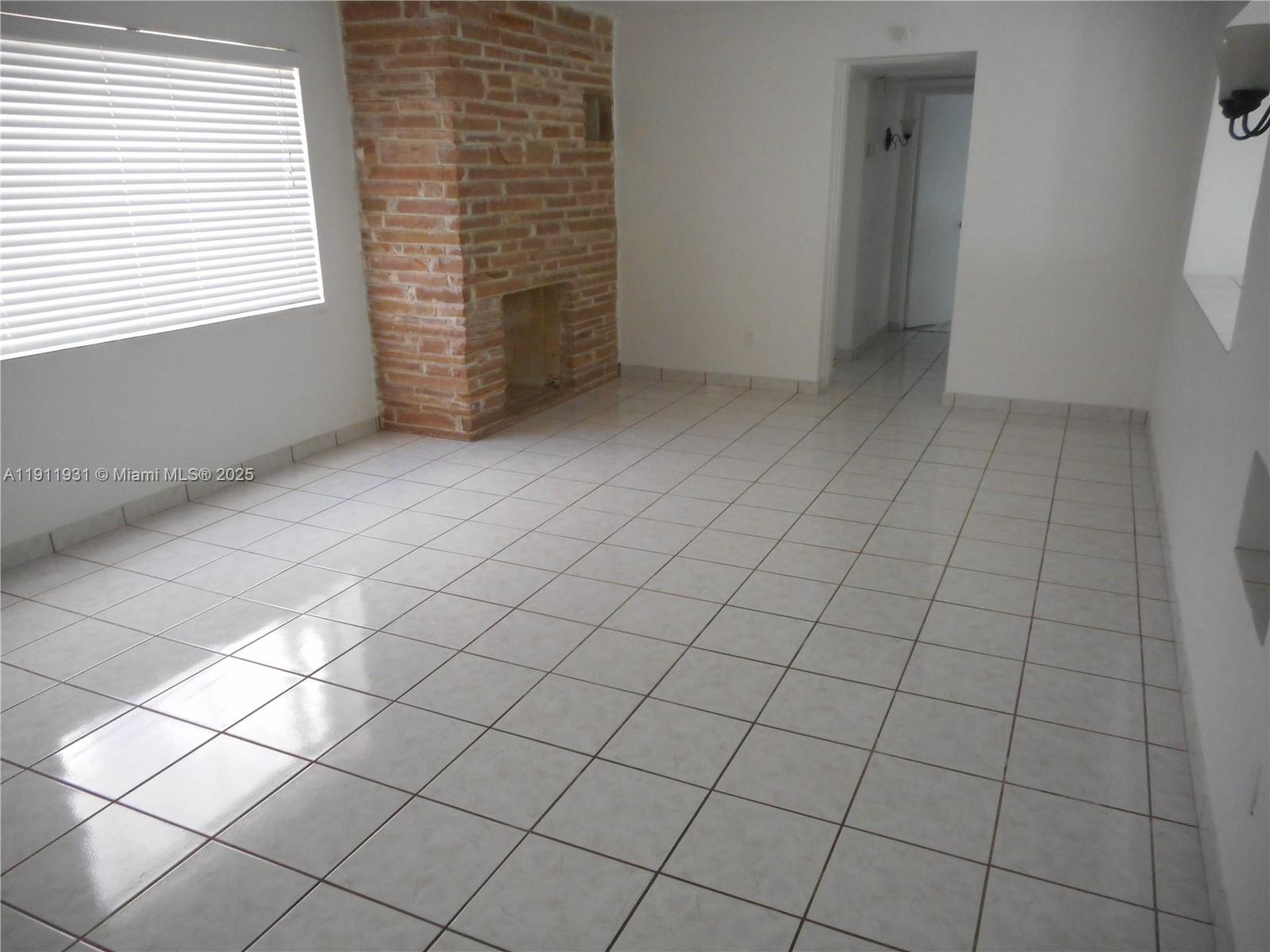 SECOND AMD PLAT OF NORMAN - Residential Lease