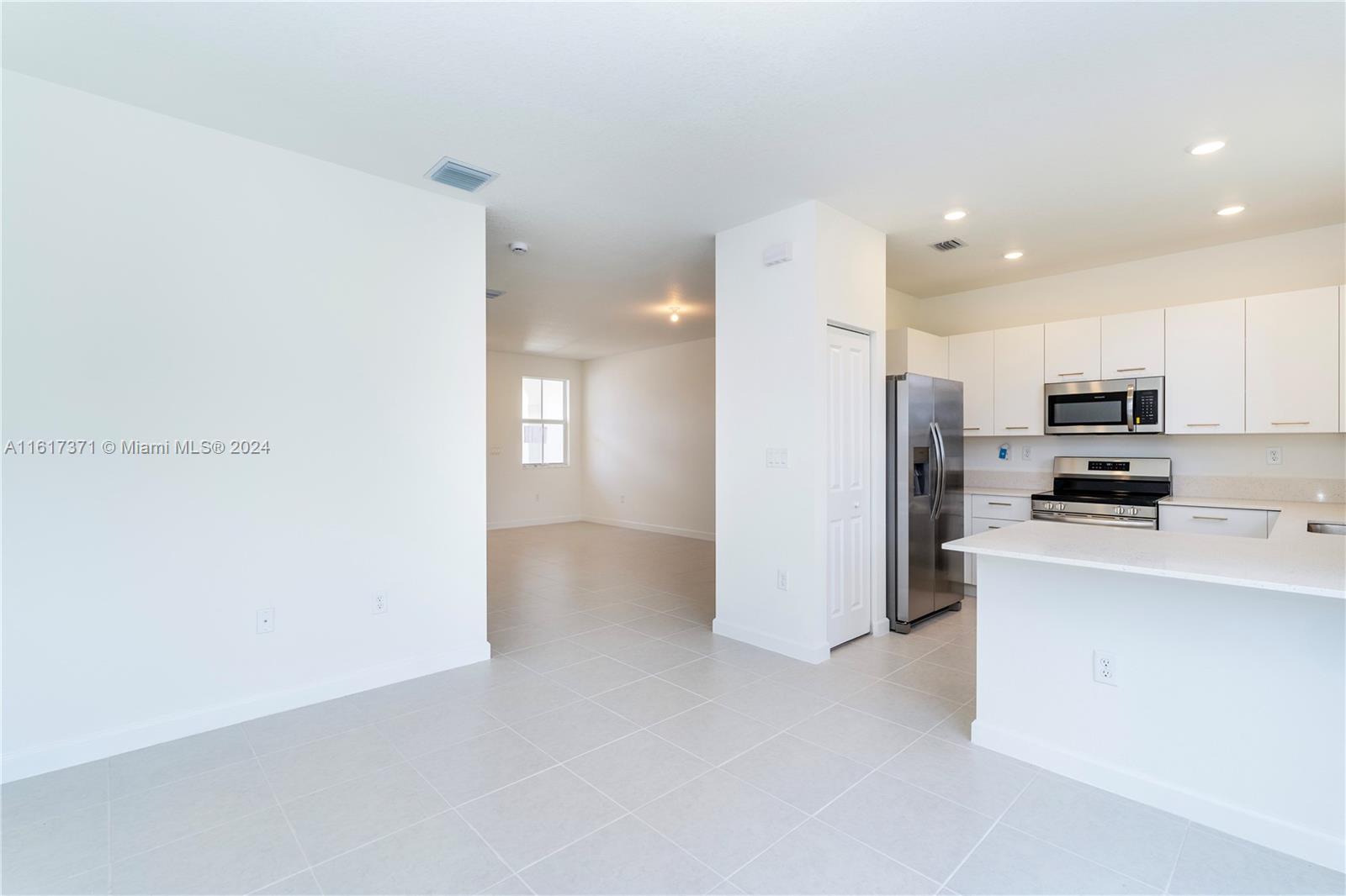 WESTVIEW - Residential Lease