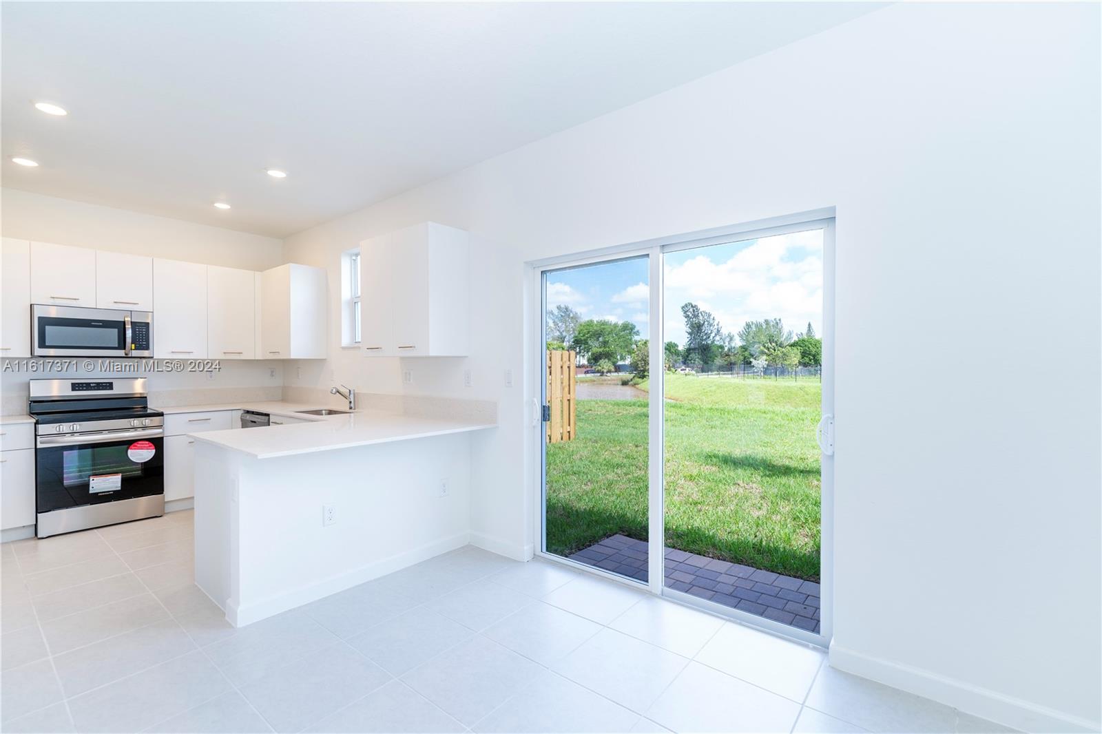 WESTVIEW - Residential Lease