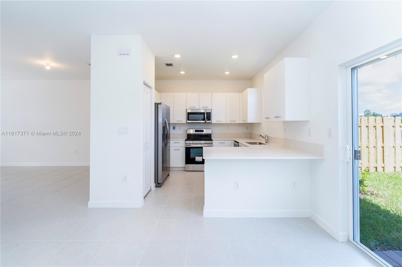 WESTVIEW - Residential Lease