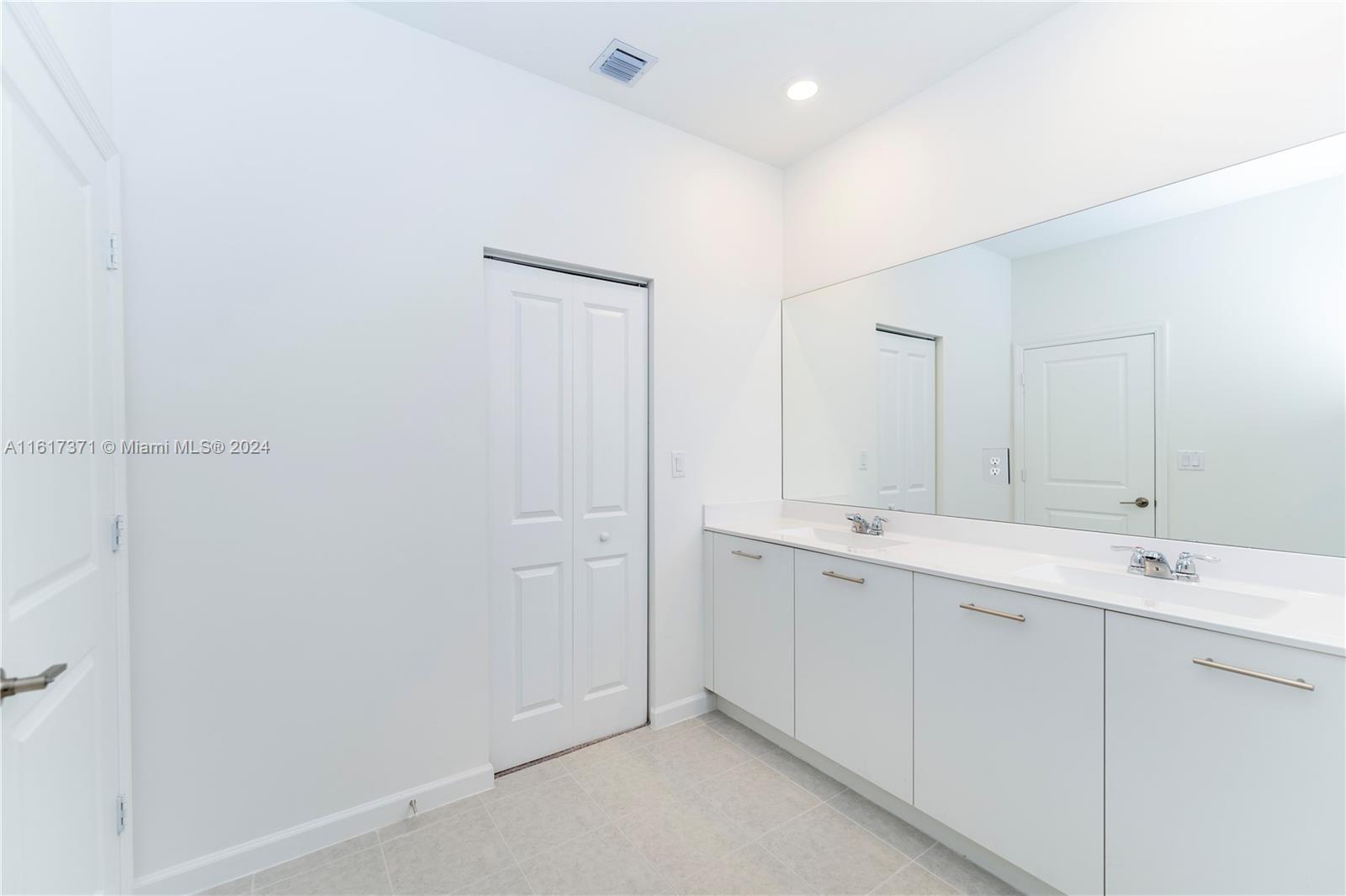 WESTVIEW - Residential Lease