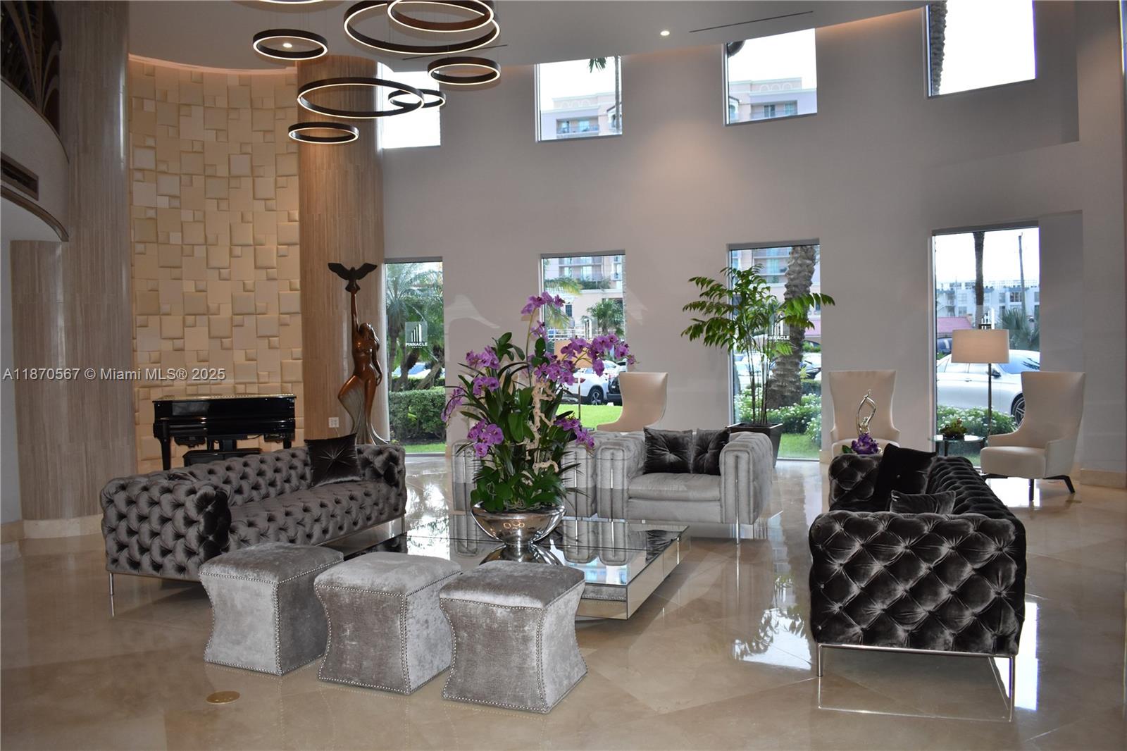 THE PINNACLE CONDO - Residential Lease