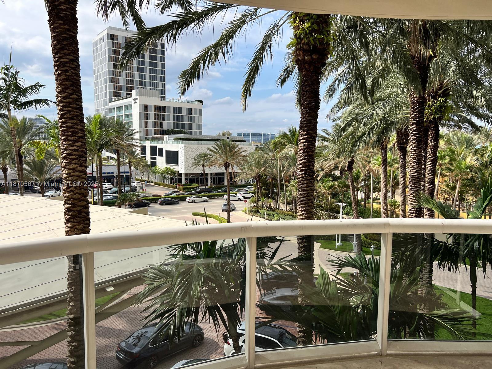 THE PINNACLE CONDO - Residential Lease