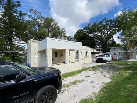 Duplex in Miami FL 2965 7th St.jpg
