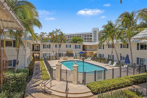 Tiny photo for 8609 SW 68th Ct #22, Pinecrest, FL 33156 (MLS # A12012248)