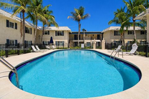 Tiny photo for 8609 SW 68th Ct #22, Pinecrest, FL 33156 (MLS # A12012248)