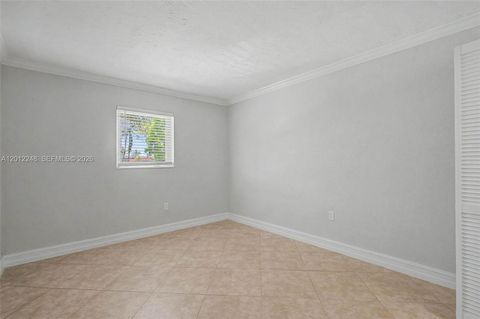 Tiny photo for 8609 SW 68th Ct #22, Pinecrest, FL 33156 (MLS # A12012248)