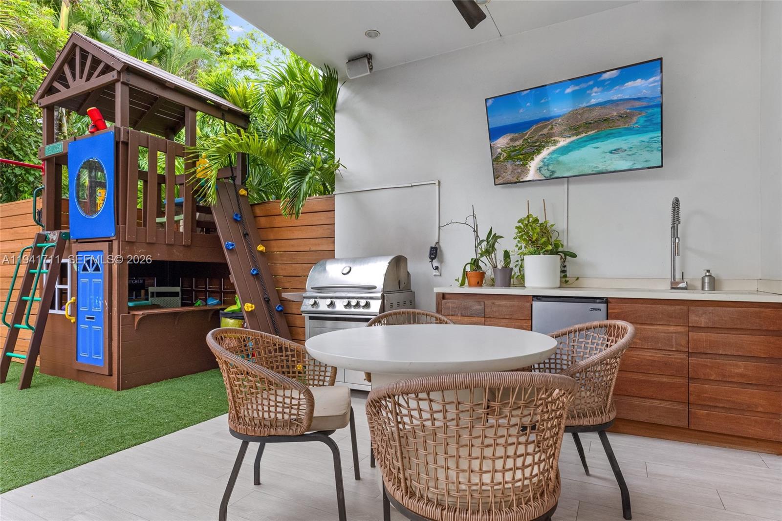 3222 MATILDA CONDO - Residential