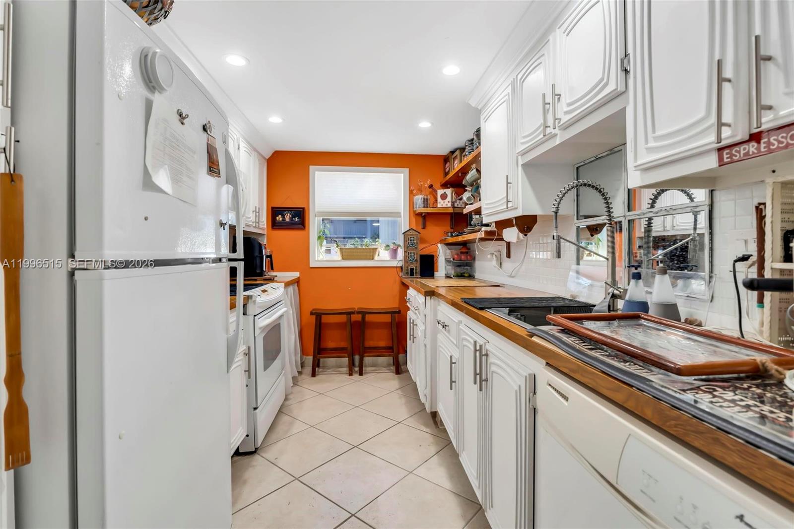 SABAL PINE CONDO - Residential Lease