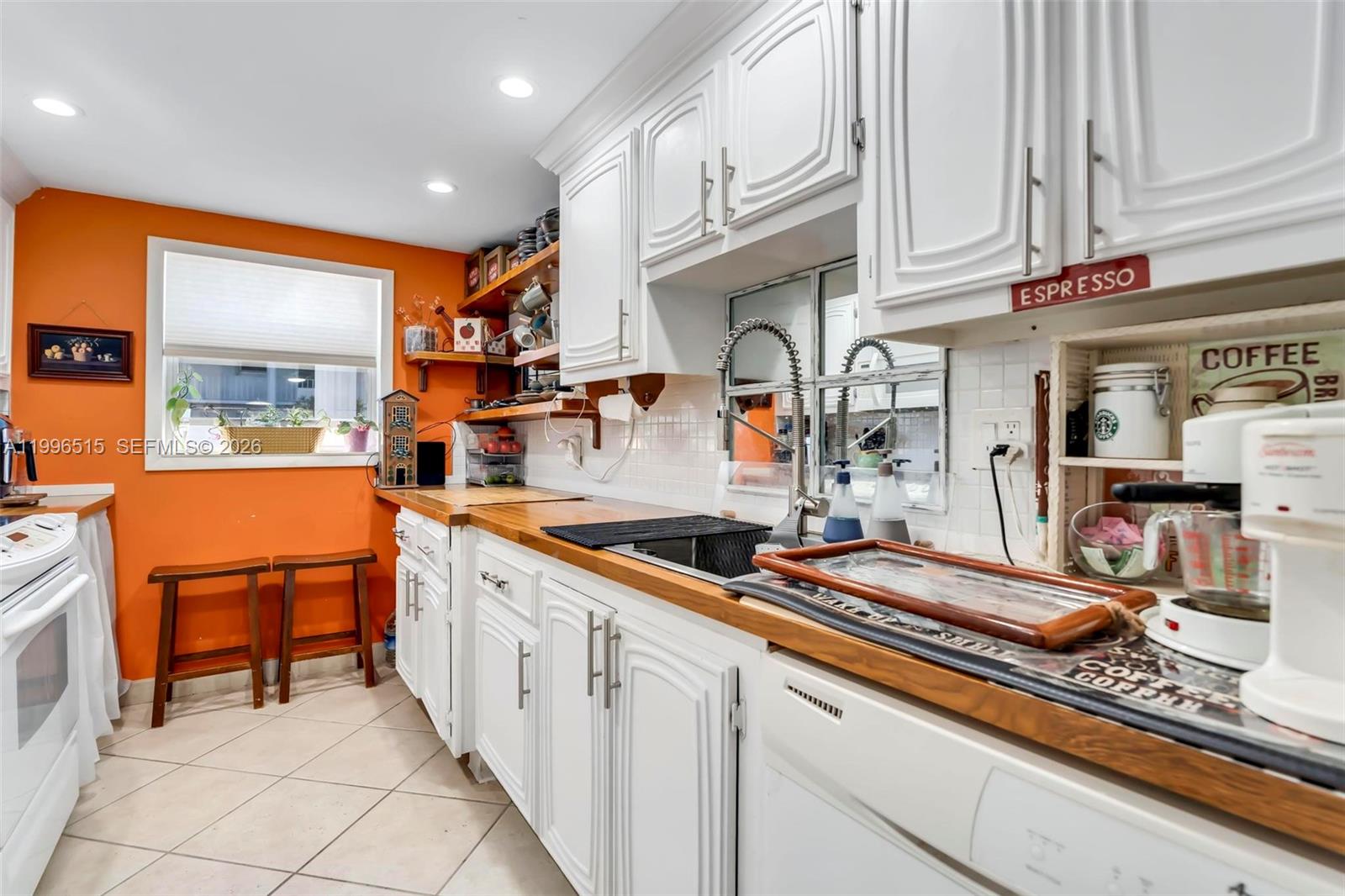 SABAL PINE CONDO - Residential Lease