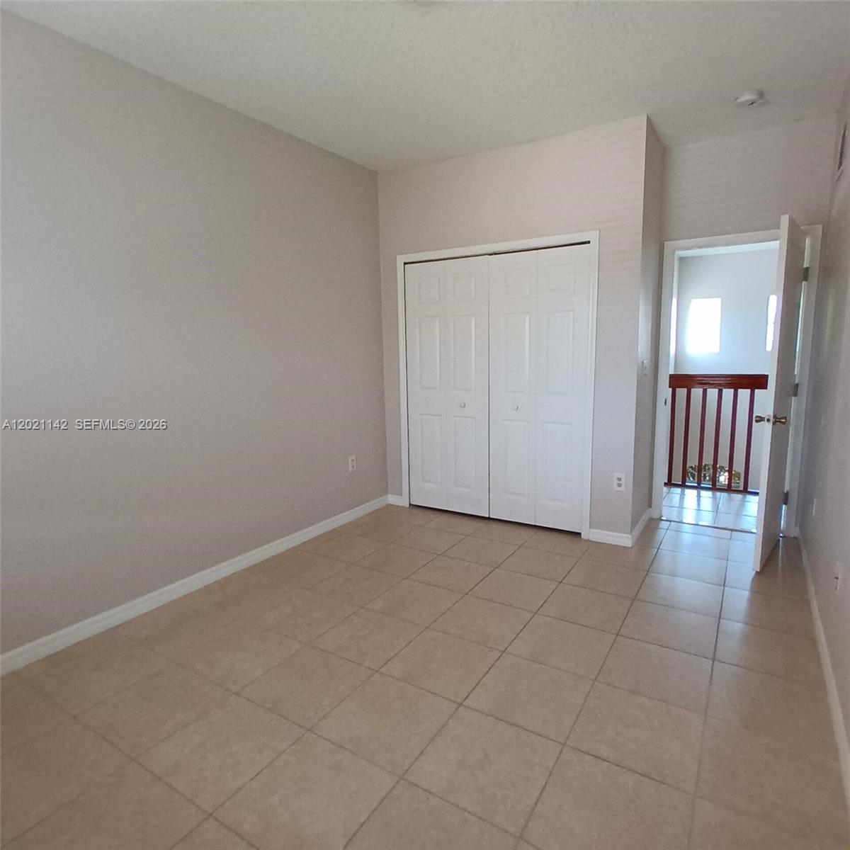 KENDALL VILLAGE TOWNVILLAS - Residential