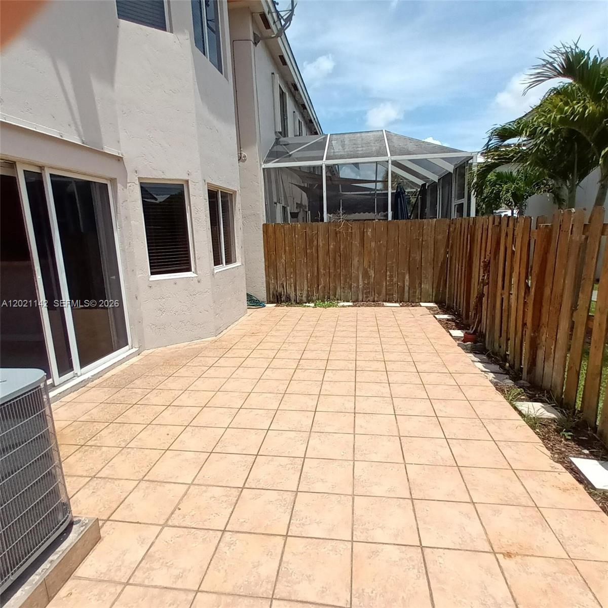 KENDALL VILLAGE TOWNVILLAS - Residential