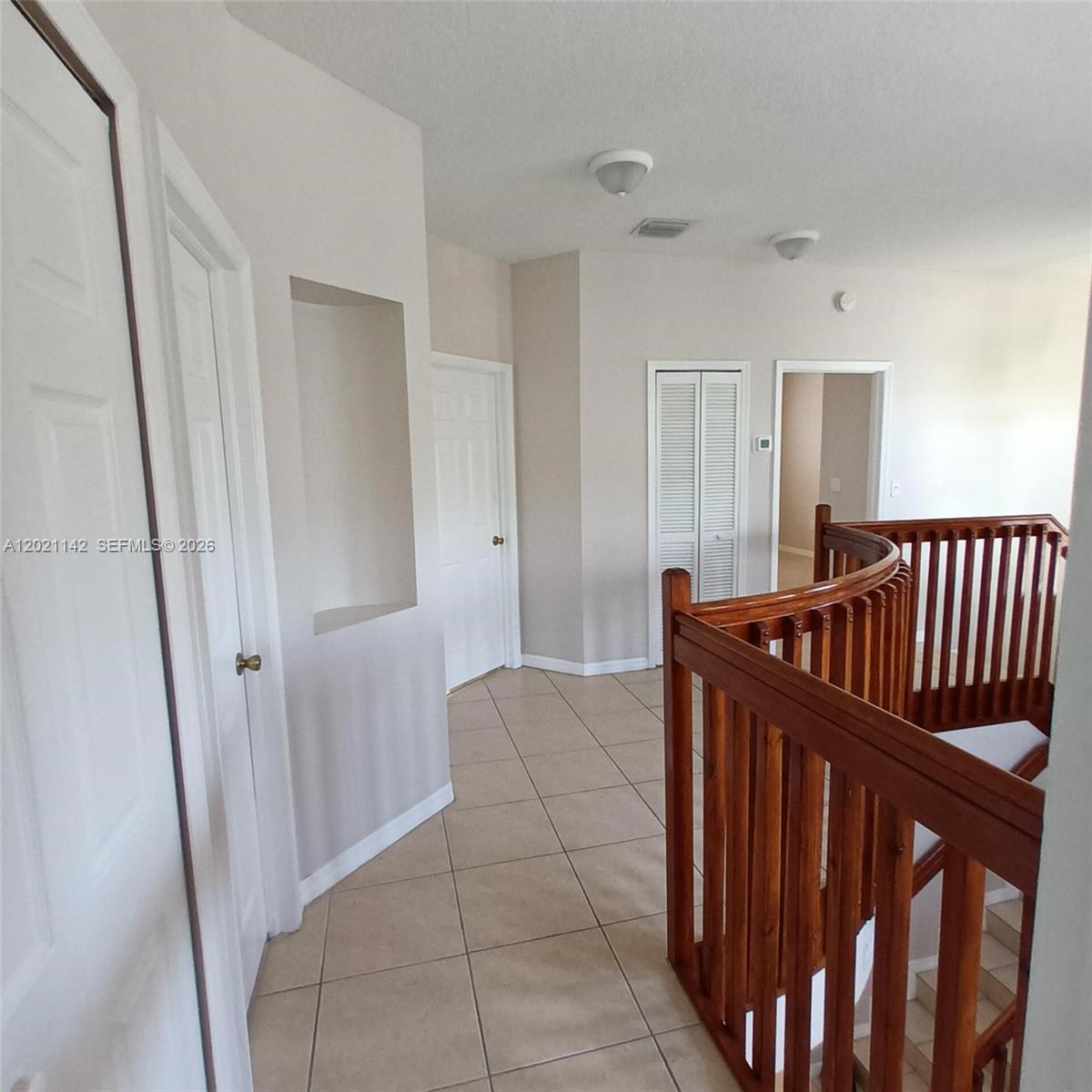 KENDALL VILLAGE TOWNVILLAS - Residential