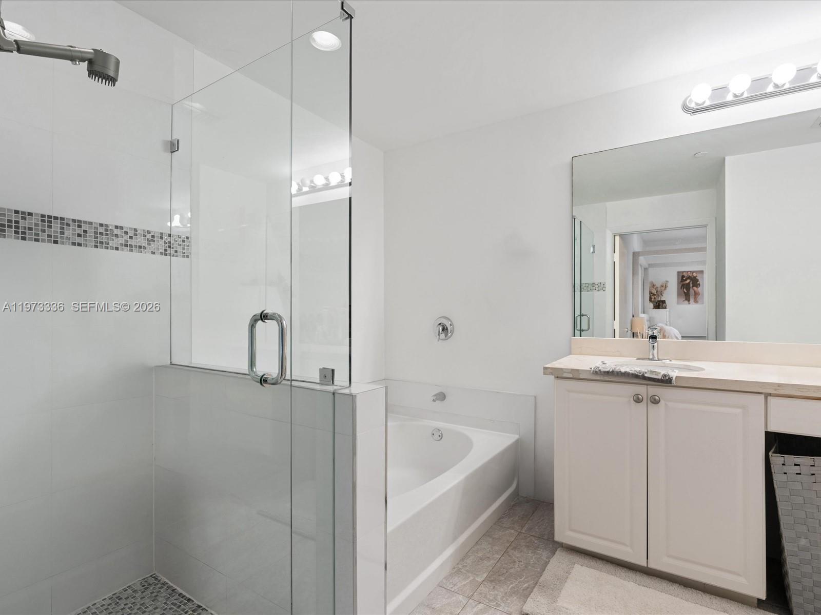 AVENTURA MARINA CONDO NUM - Residential