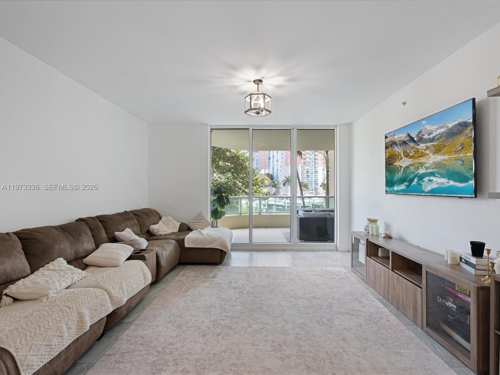 AVENTURA MARINA CONDO NUM - Residential