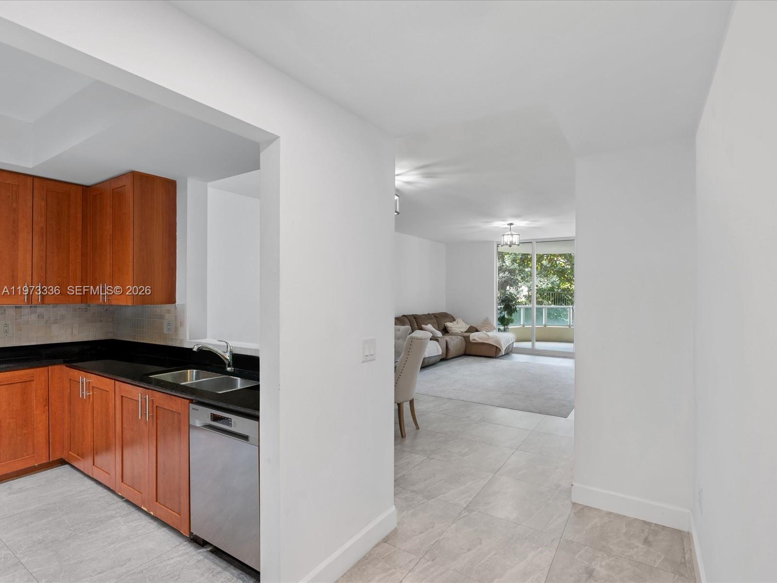 AVENTURA MARINA CONDO NUM - Residential