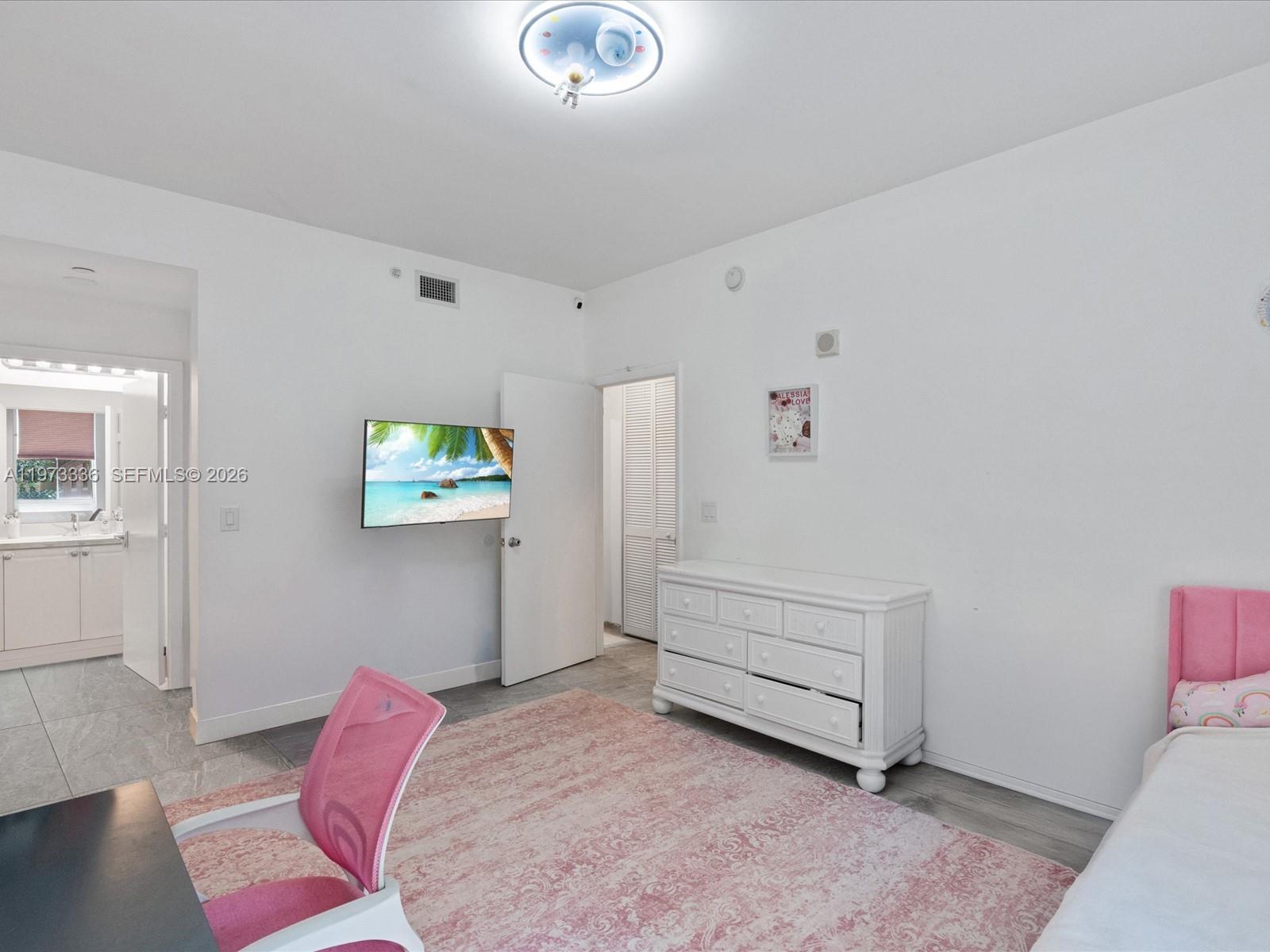 AVENTURA MARINA CONDO NUM - Residential