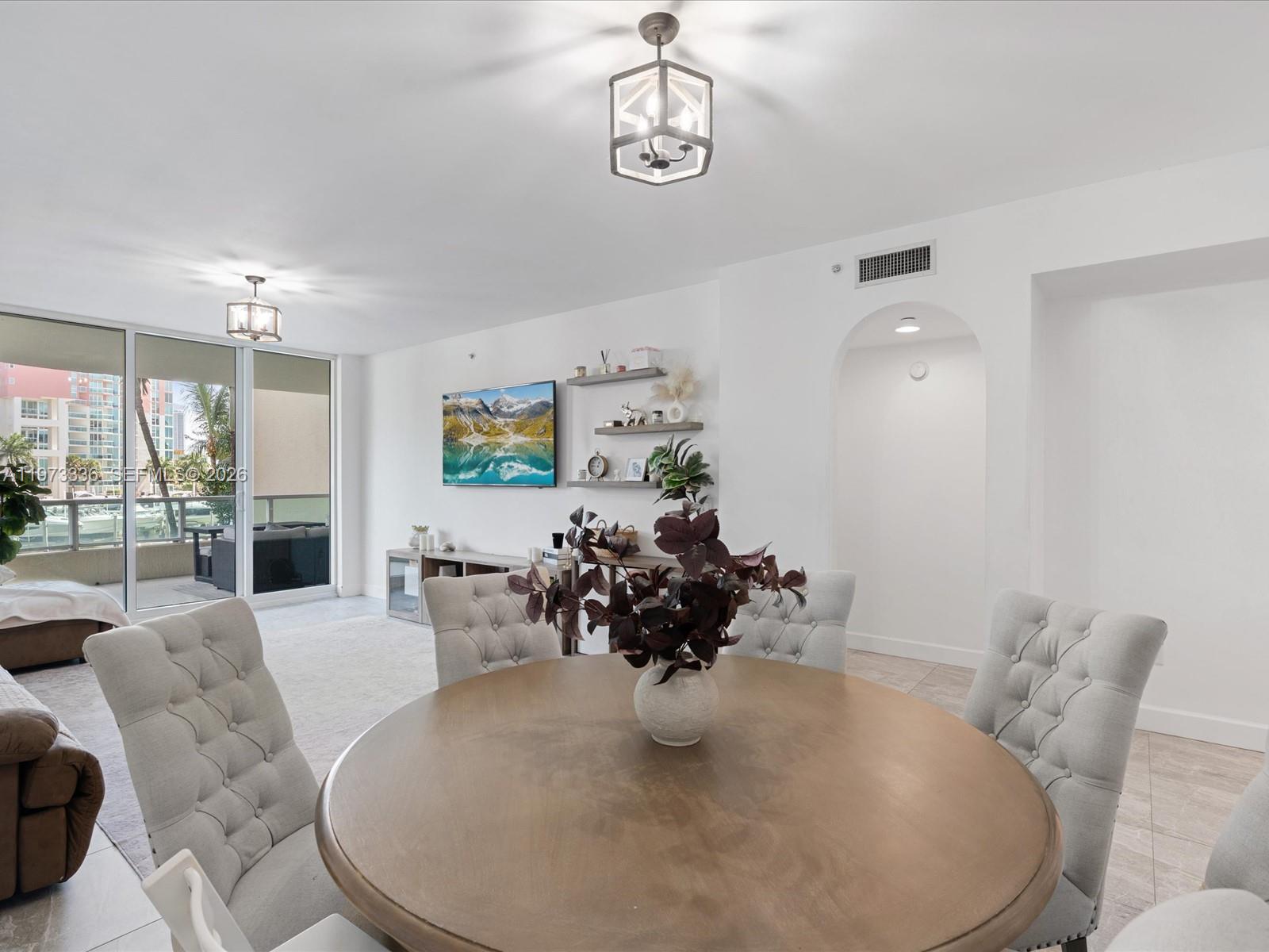 AVENTURA MARINA CONDO NUM - Residential