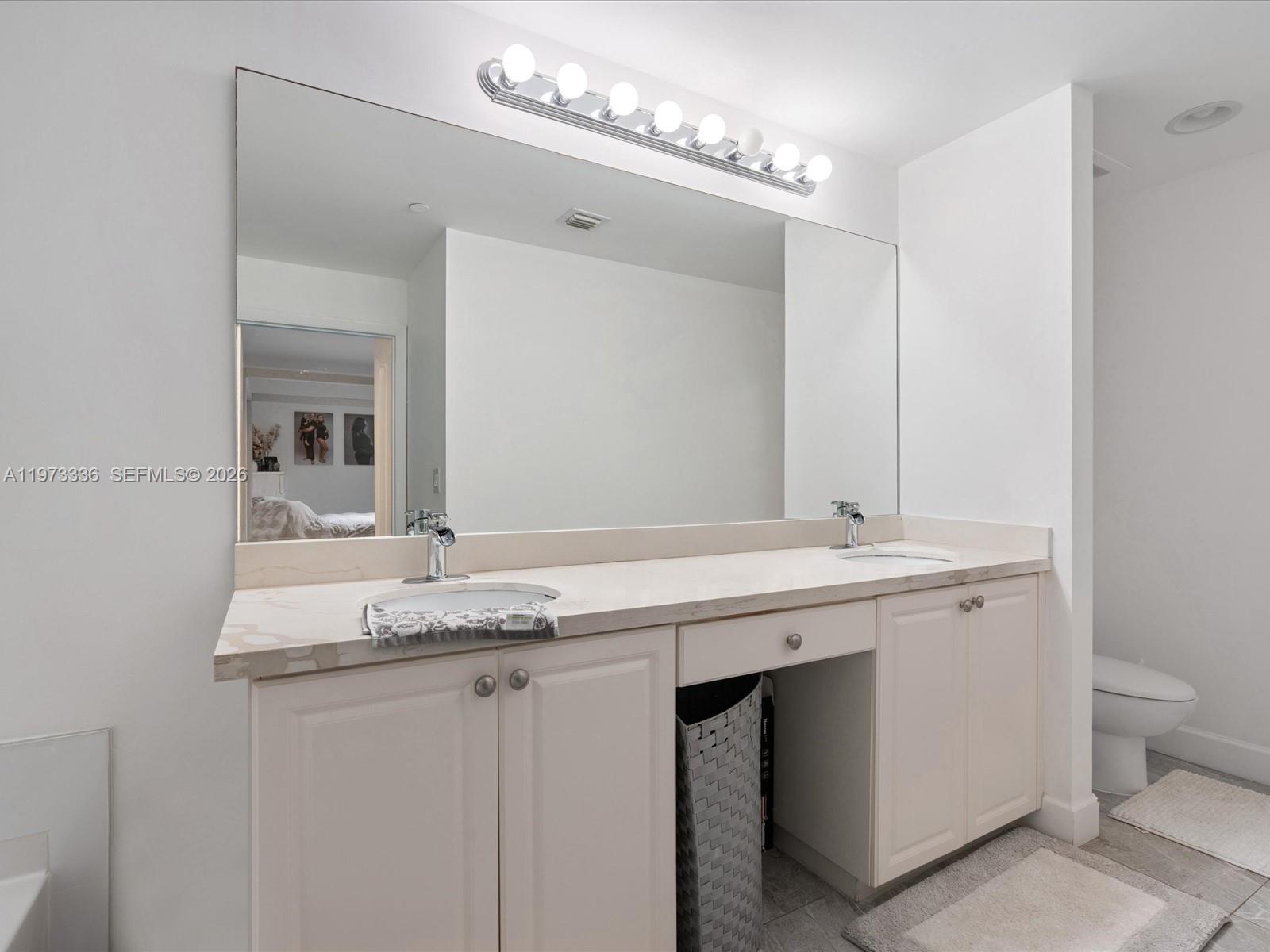 AVENTURA MARINA CONDO NUM - Residential