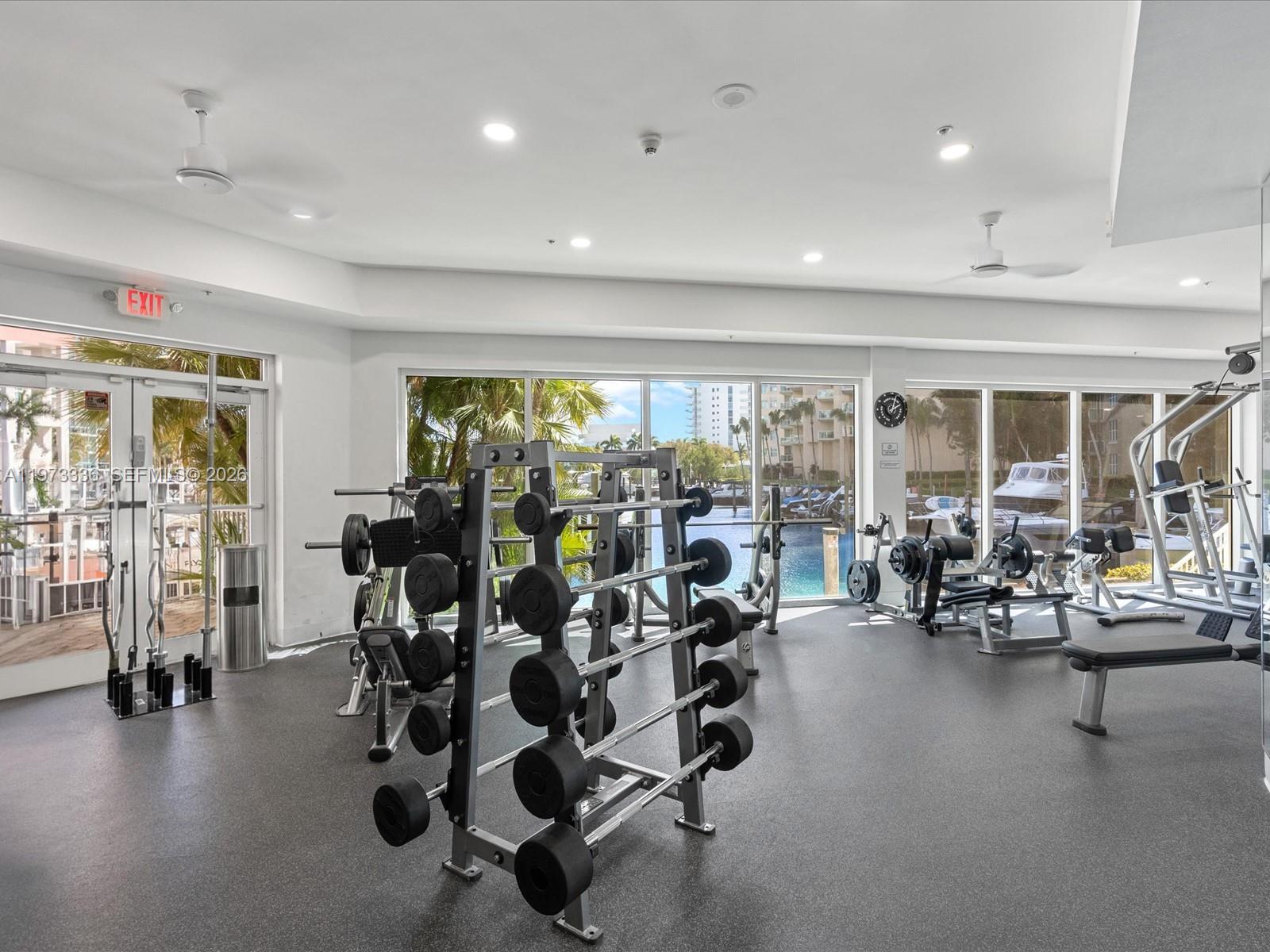 AVENTURA MARINA CONDO NUM - Residential