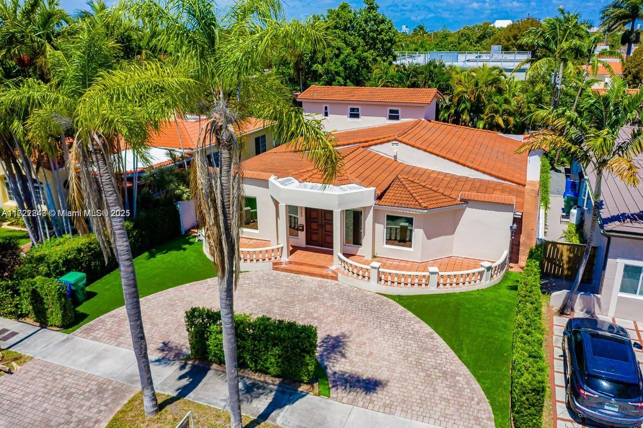 Property for Sale at Address Not Disclosed, Miami, Broward County, Florida - Bedrooms: 3 
Bathrooms: 4  - $1,850,000