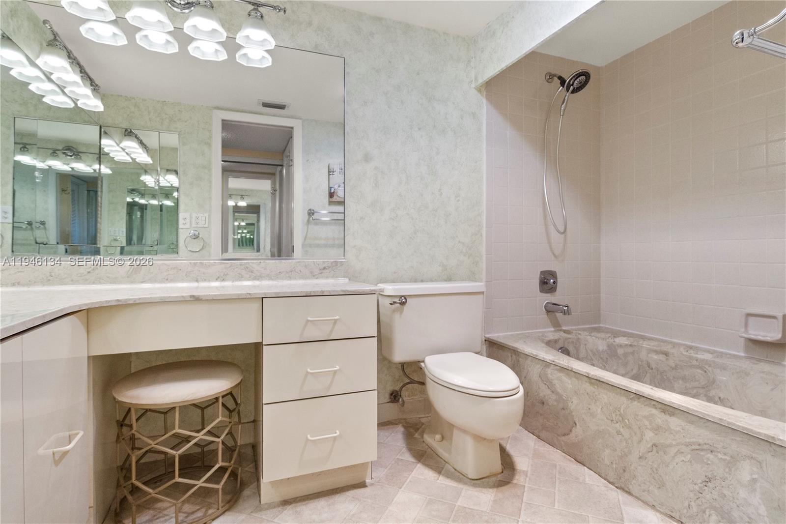 FAIRWAY PARK CONDO - Residential