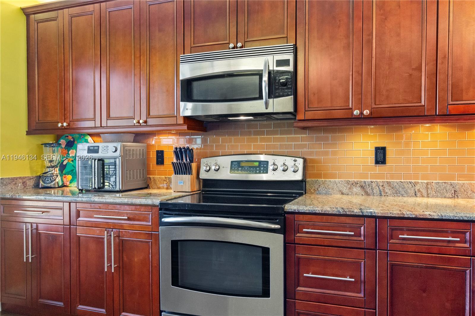 5519 Fairway Park Dr 203