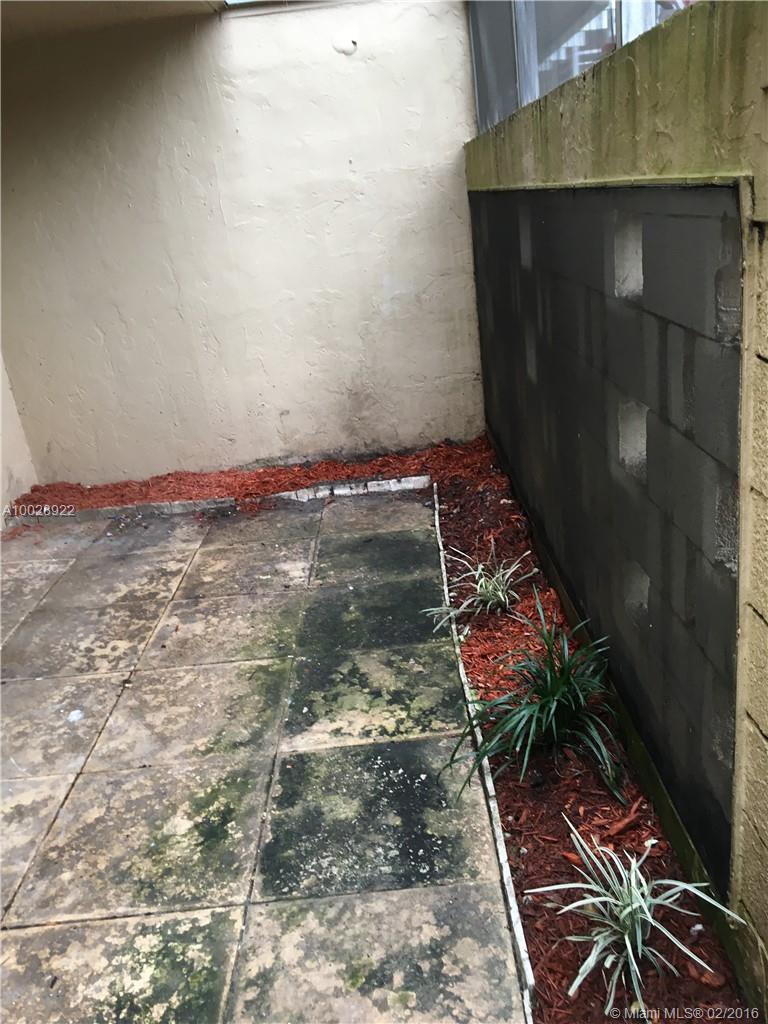 POLYNESIAN GARDENS 1 COND - Residential Lease