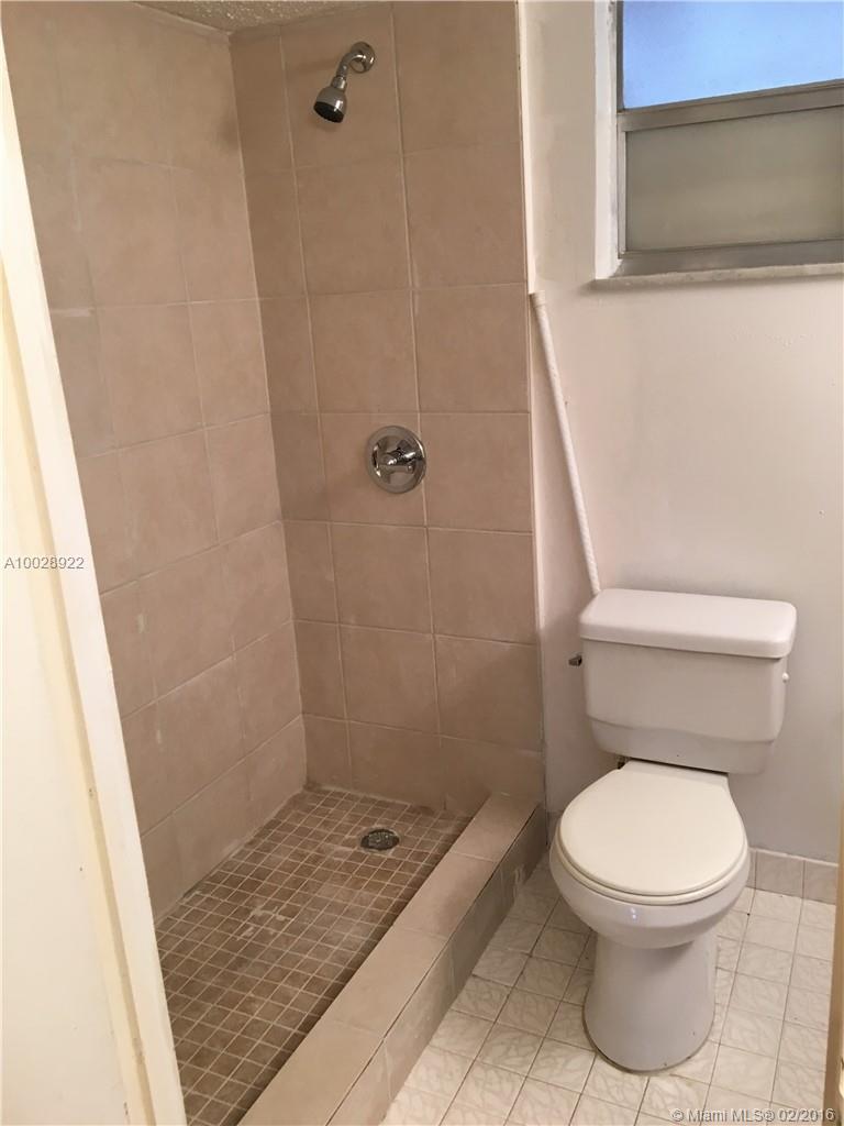 POLYNESIAN GARDENS 1 COND - Residential Lease