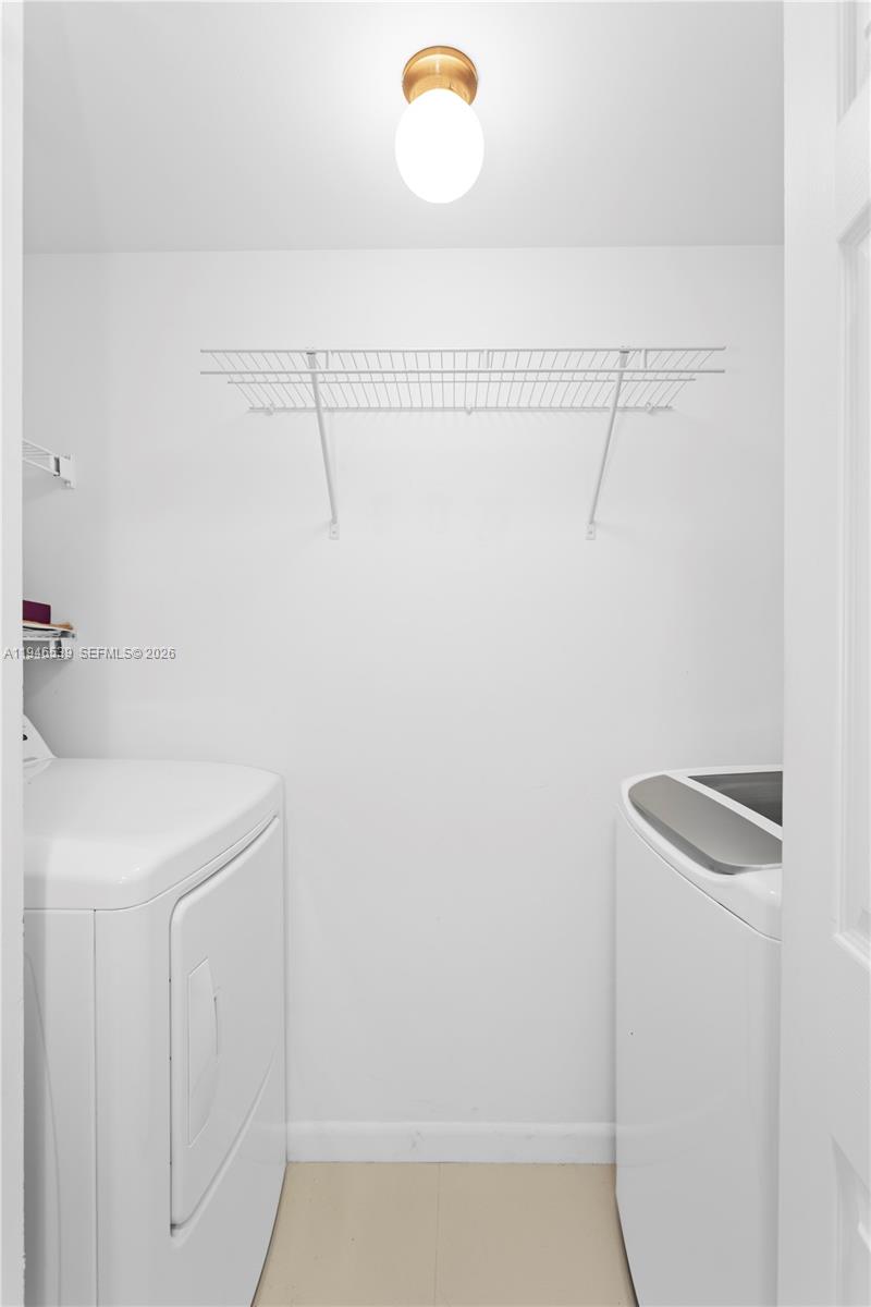 PORTO BELLAGIO CONDO - Residential