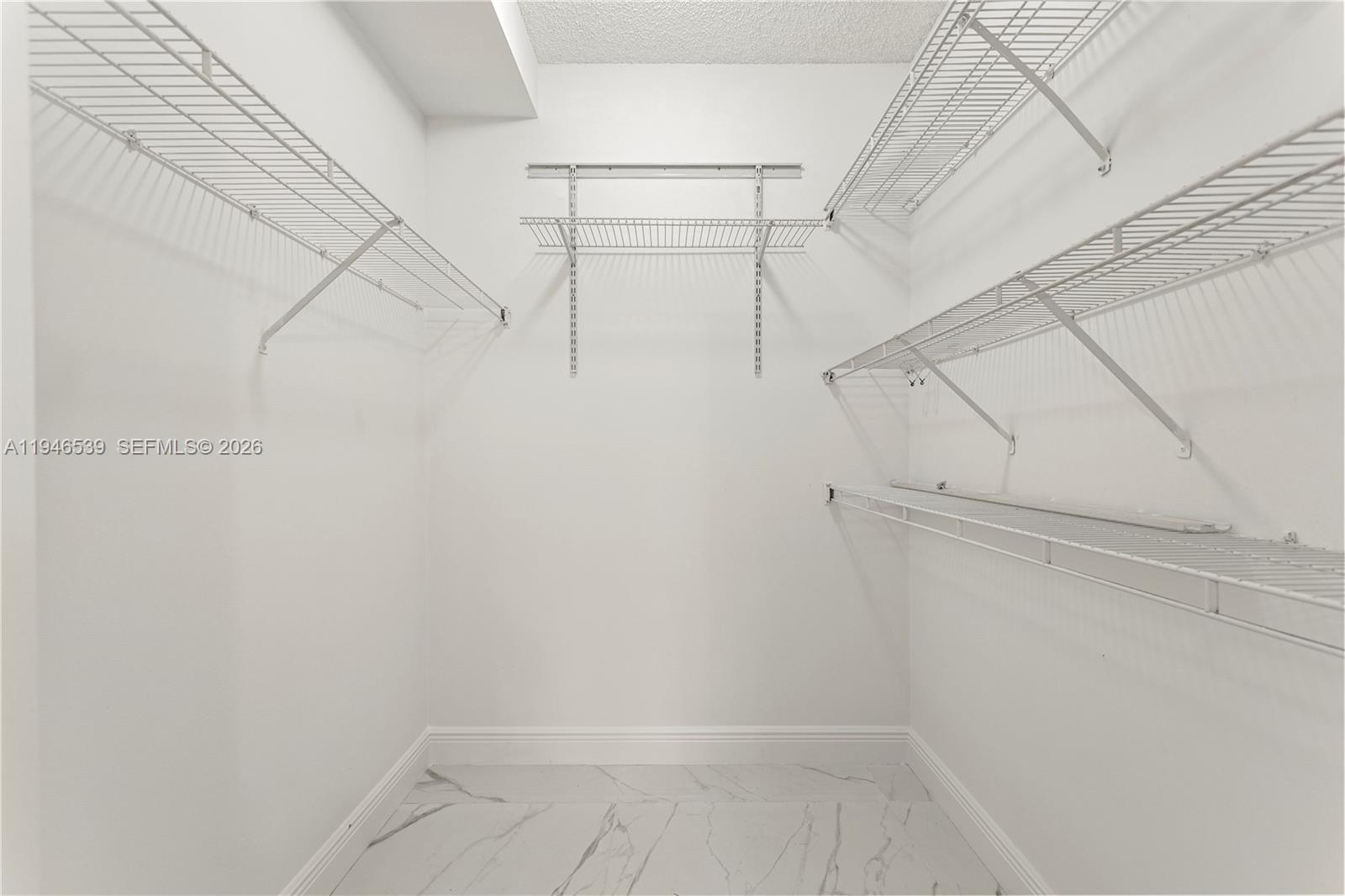 PORTO BELLAGIO CONDO - Residential