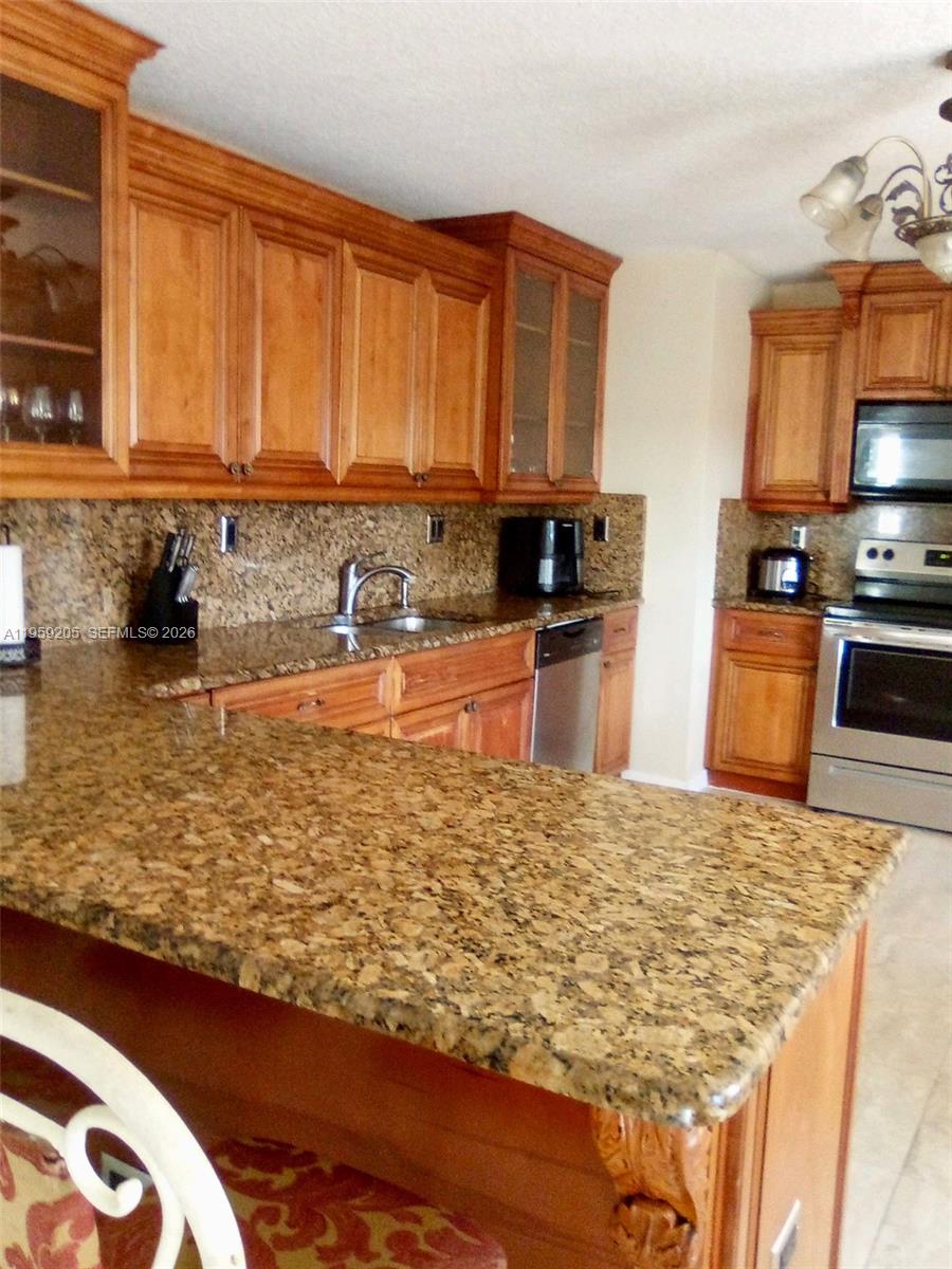 KESSLER GROVE SEC 1 - Residential Lease