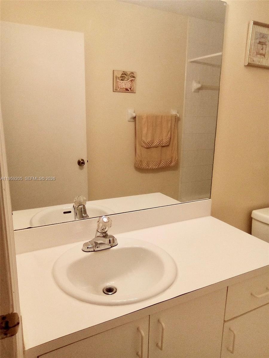 KESSLER GROVE SEC 1 - Residential Lease