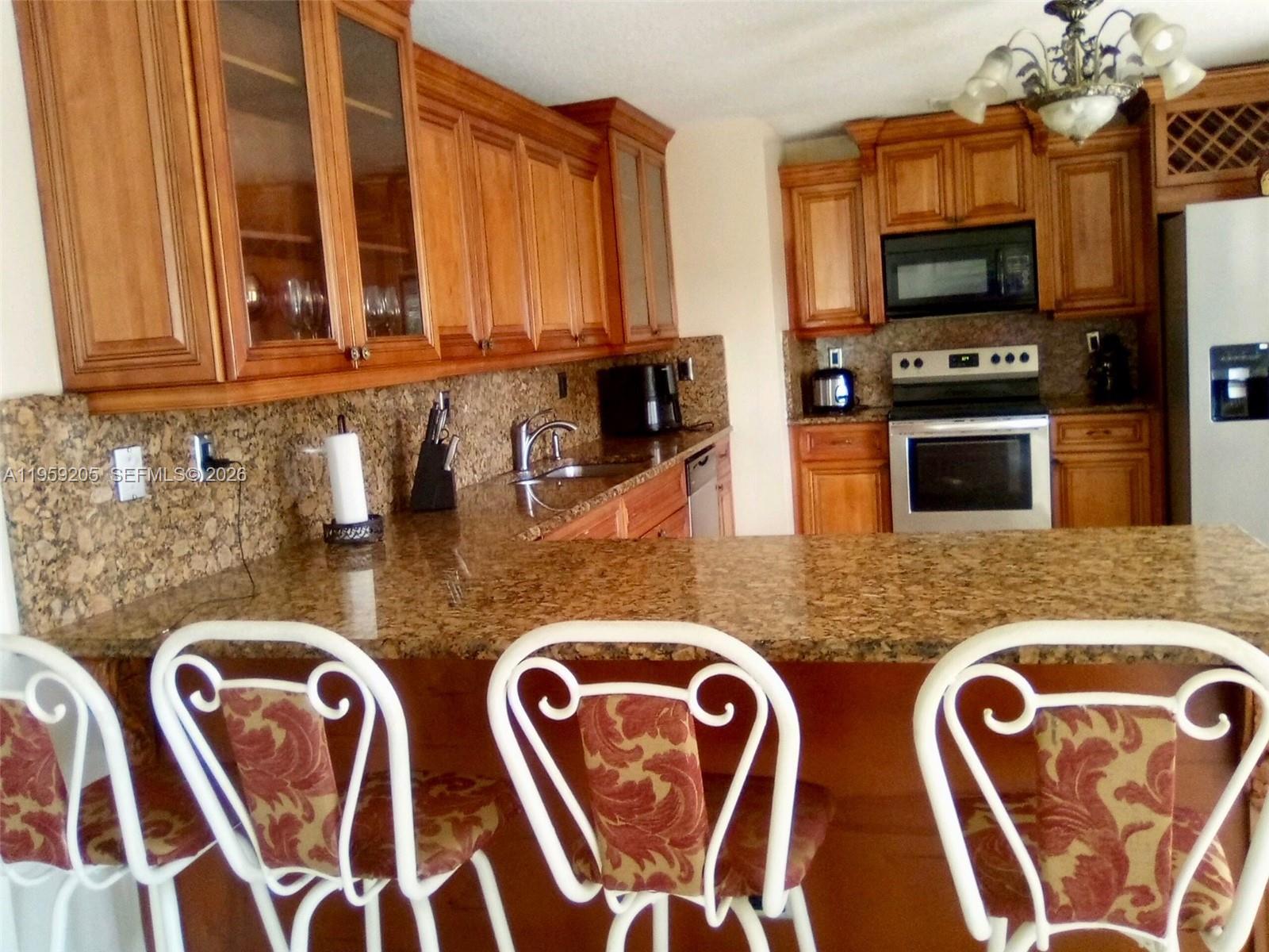 KESSLER GROVE SEC 1 - Residential Lease