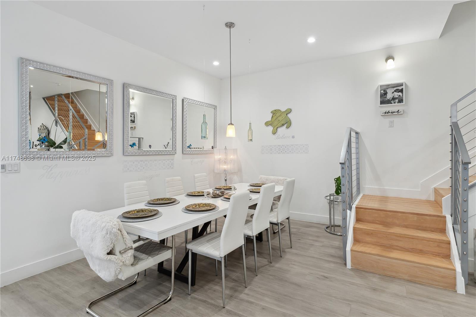 AMND MIAMI SUBURBAN ACRES - Residential Lease