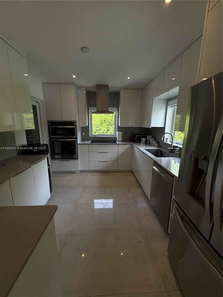 MIAMI SHORES SEC 3 - Residential Lease