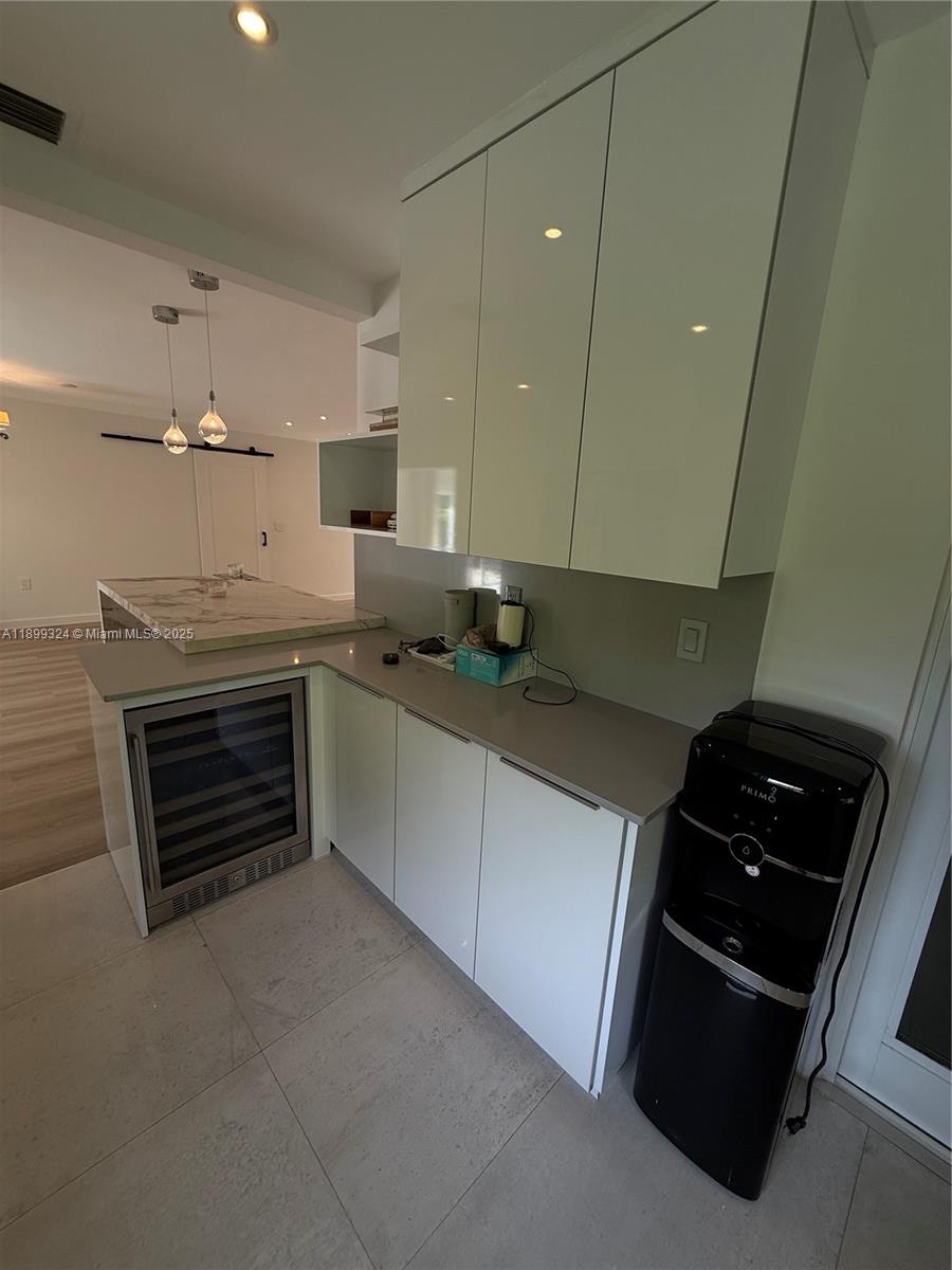 MIAMI SHORES SEC 3 - Residential Lease