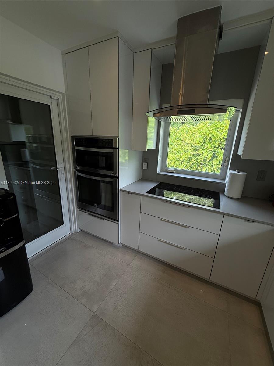 MIAMI SHORES SEC 3 - Residential Lease