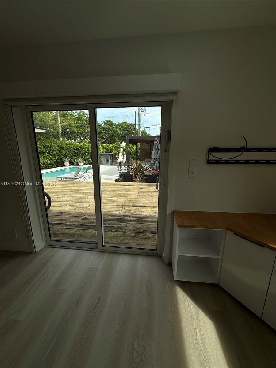 MIAMI SHORES SEC 3 - Residential Lease