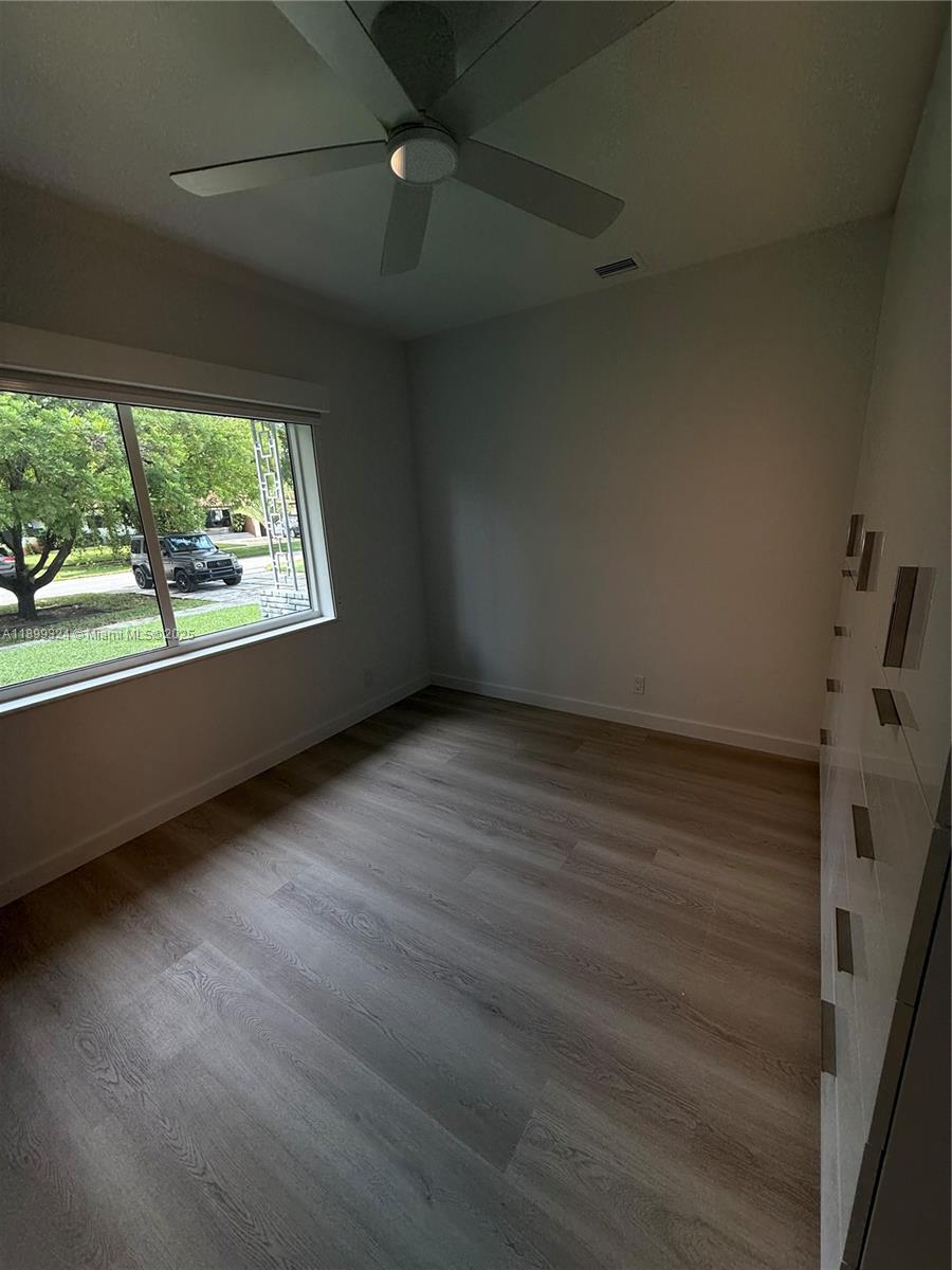 MIAMI SHORES SEC 3 - Residential Lease