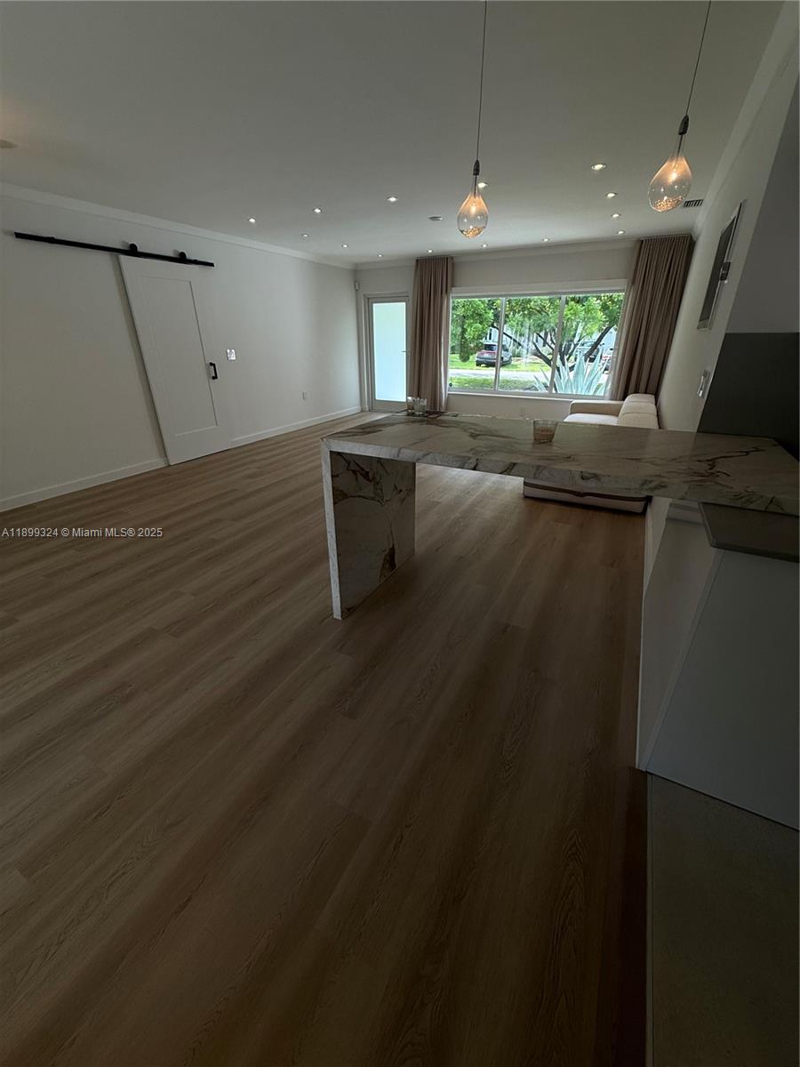 MIAMI SHORES SEC 3 - Residential Lease