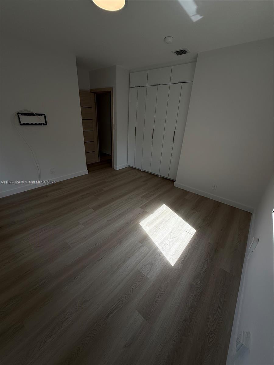 MIAMI SHORES SEC 3 - Residential Lease