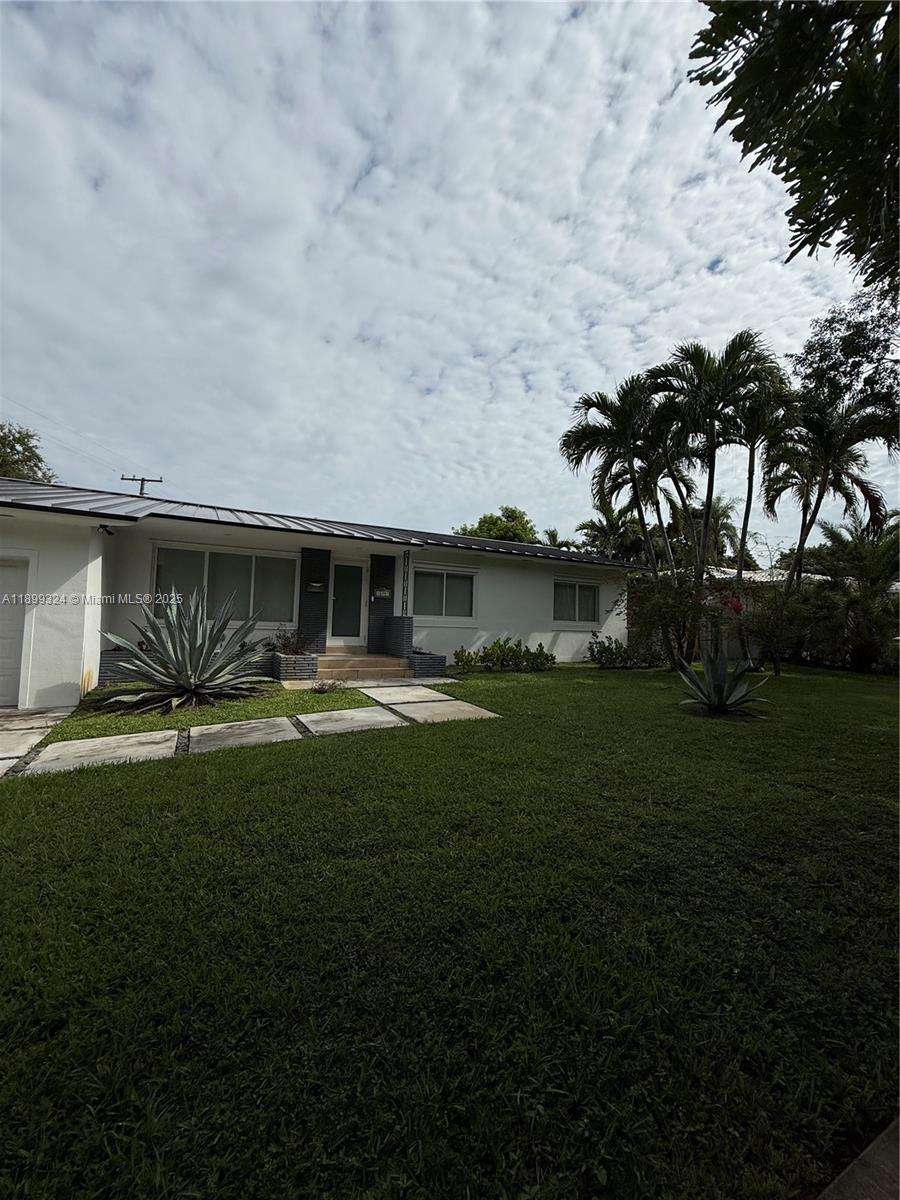 MIAMI SHORES SEC 3 - Residential Lease