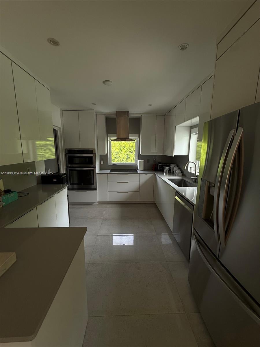 MIAMI SHORES SEC 3 - Residential Lease