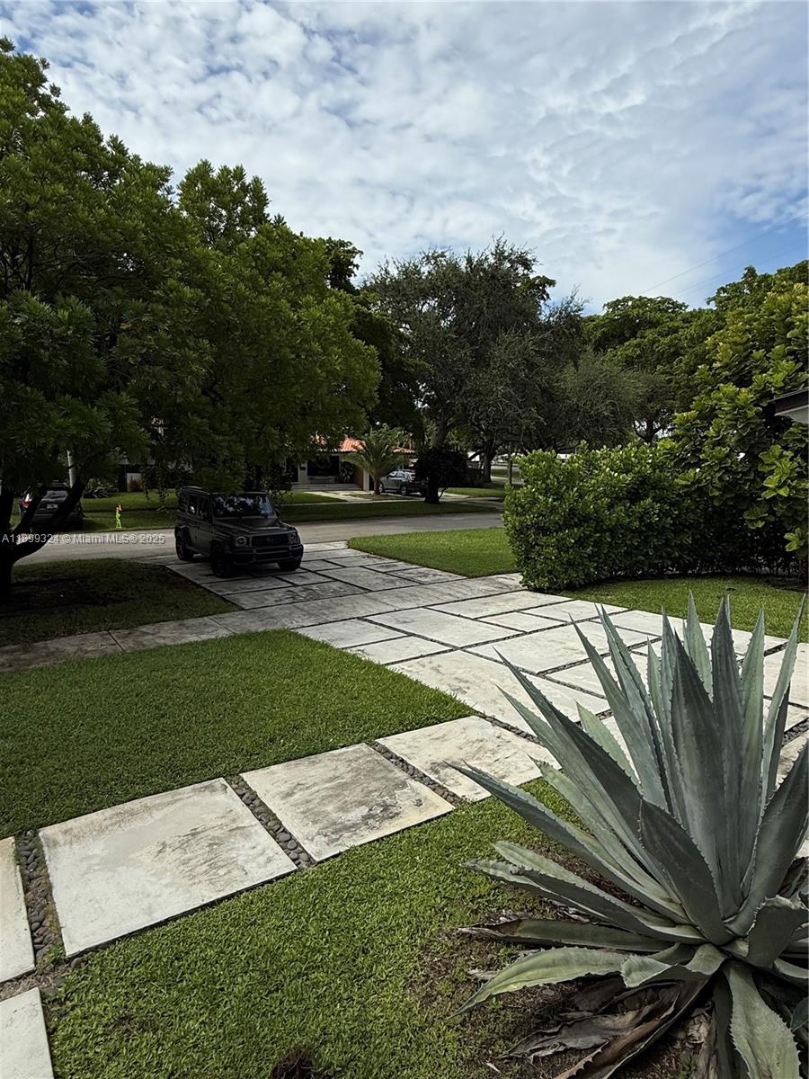 MIAMI SHORES SEC 3 - Residential Lease