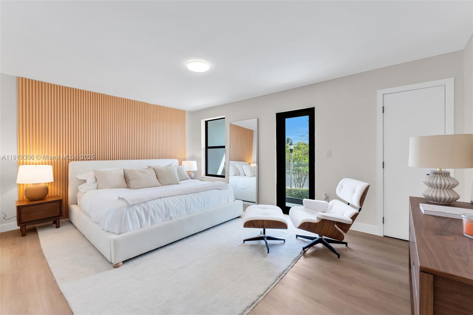 B L G CONDO - Residential