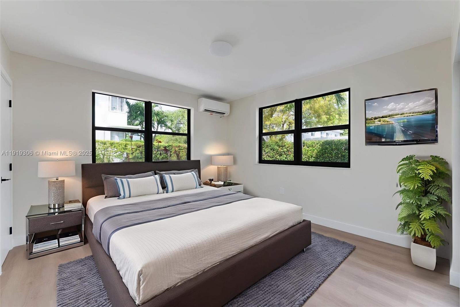 B L G CONDO - Residential