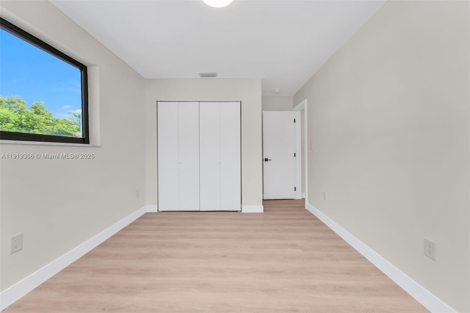 B L G CONDO - Residential