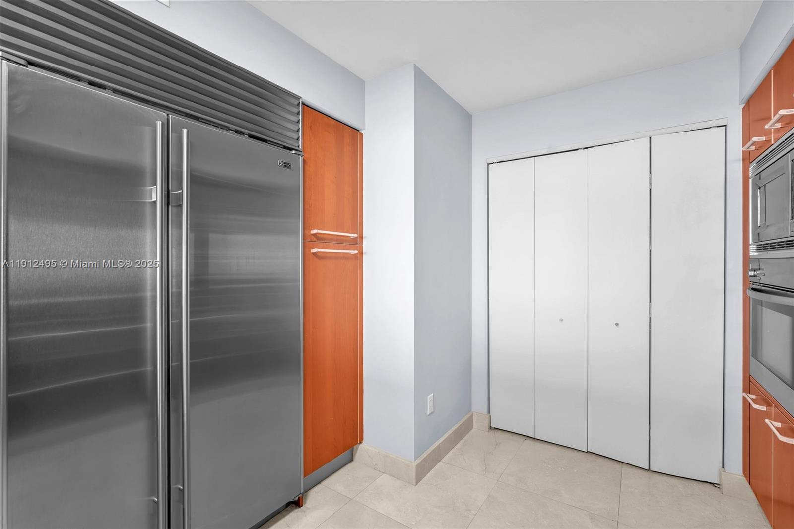 JADE RESIDENCES AT BRICKE - Residential Lease